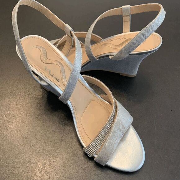 Nina Women's Silver with Rhinestones Wedge Heels Size 7.5 - Picture 1 of 14